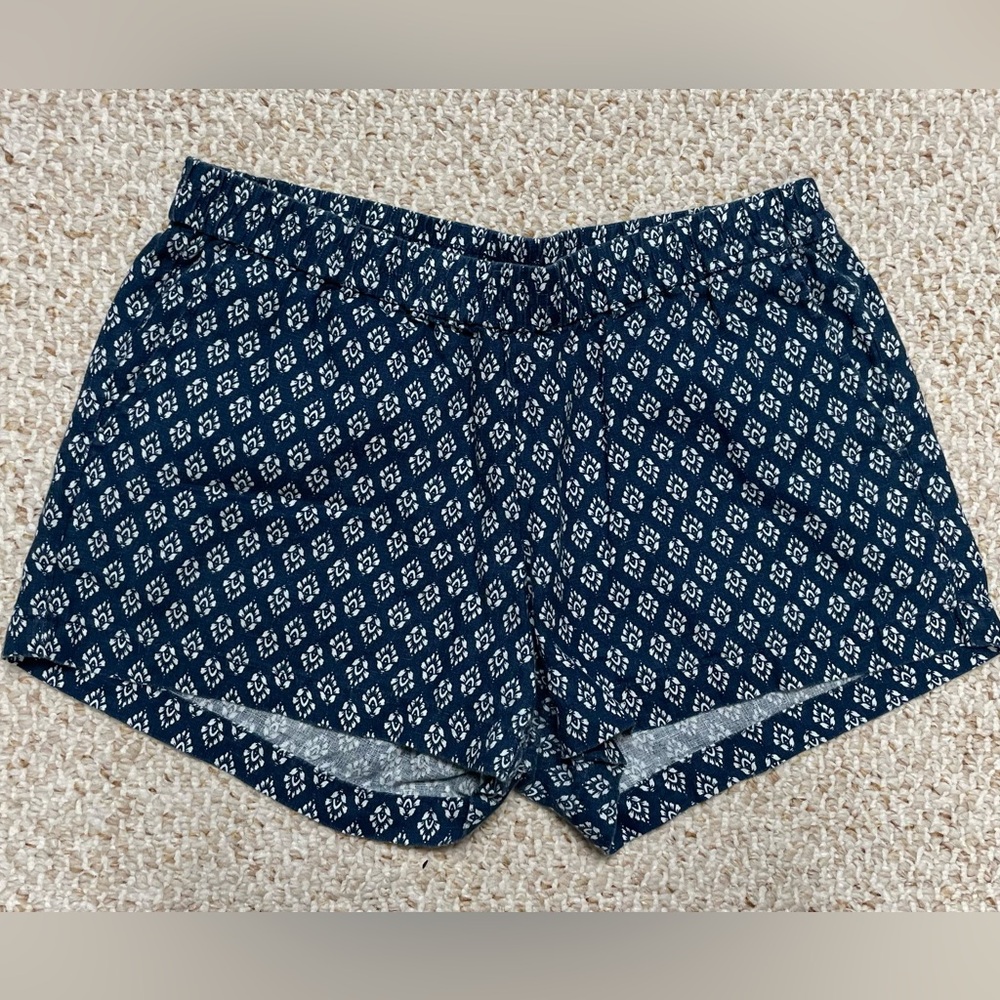 Kut from the Kloth Navy Patterned Linen Shorts